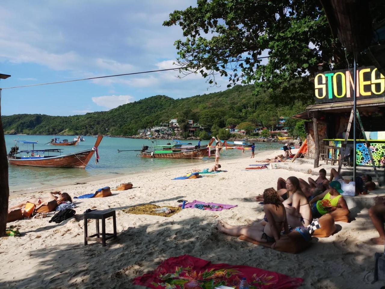 Stones Bar Dorm Rooms Koh Phi Phi מראה חיצוני תמונה